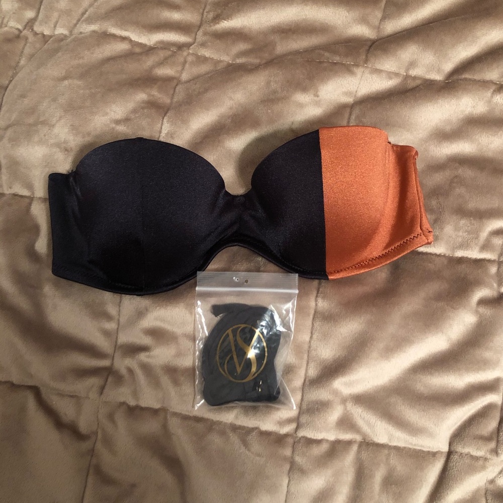Victoria’s Secret Two-Toned Bikini Top